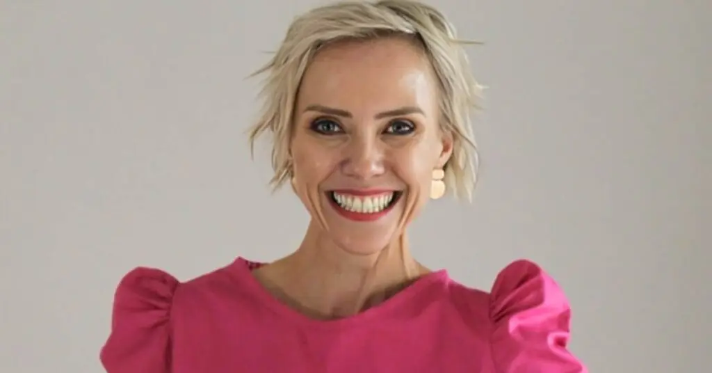 [Video] MANDI BAARD gesels oor onvrugbaarheid en vriendskap